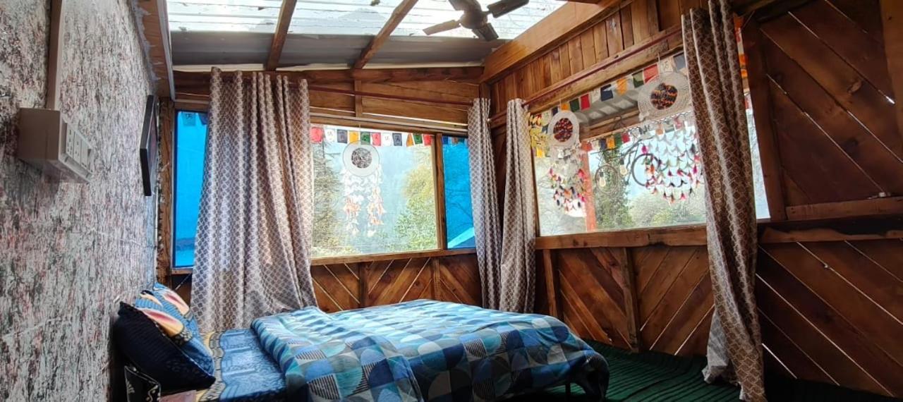 Shanti People Huts & Camp Kasol Buitenkant foto